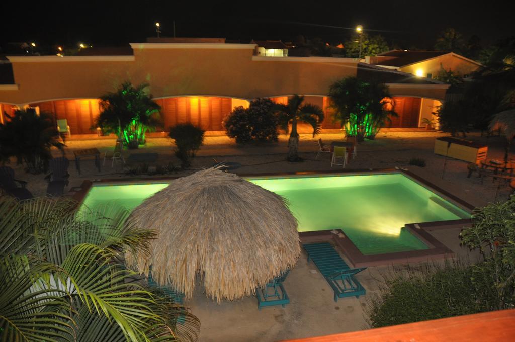Djambo (Adults Only) Apartment คราเลนไดค์ ภายนอก รูปภาพ