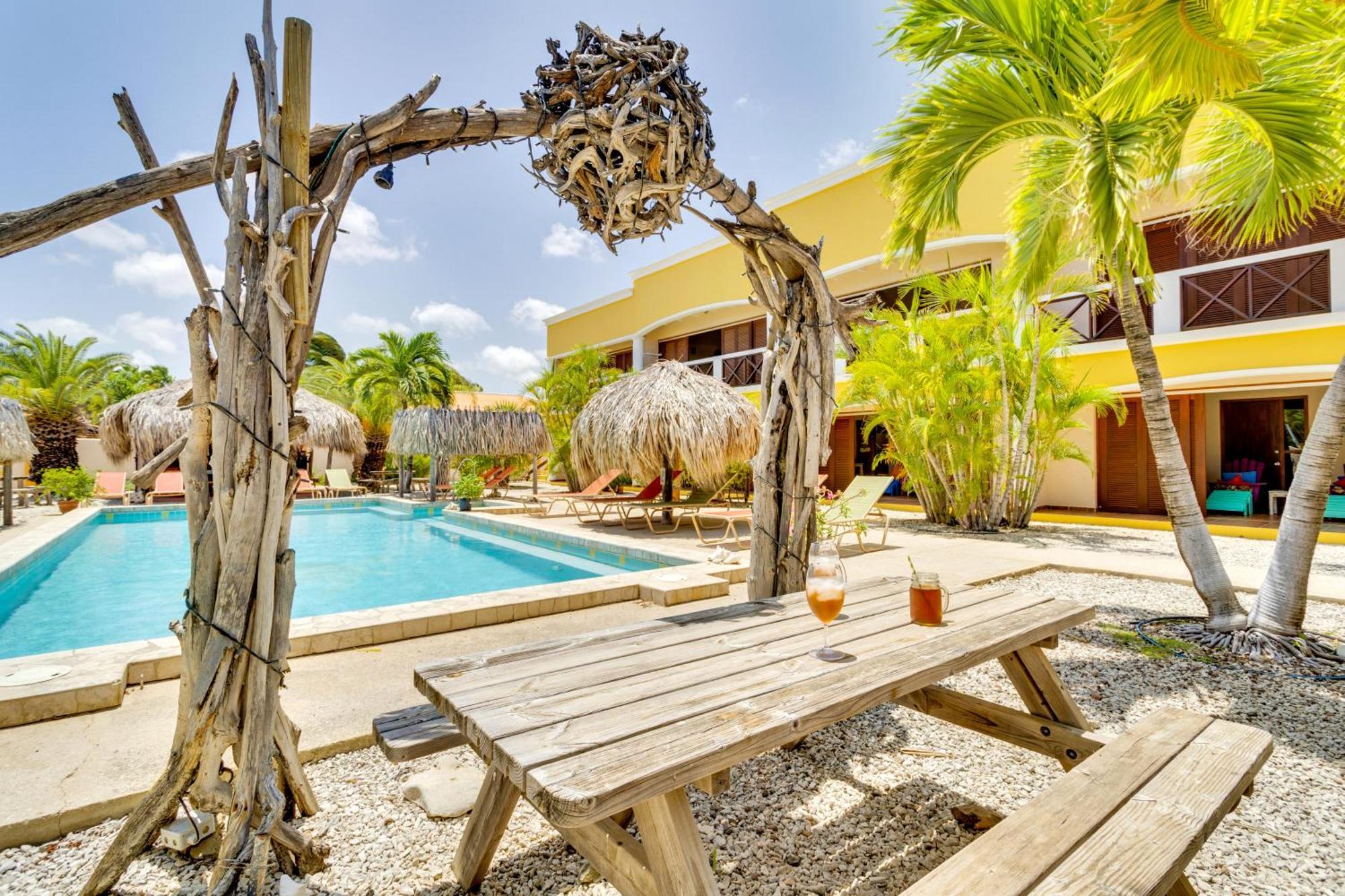 Djambo (Adults Only) Apartment คราเลนไดค์ ภายนอก รูปภาพ